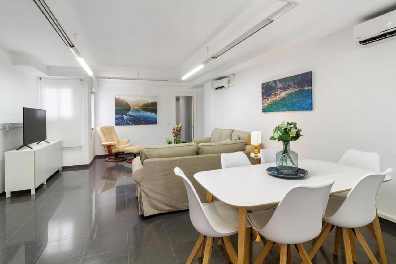Appartamento Amplio Piso En Atarazanas Málaga Esterno foto
