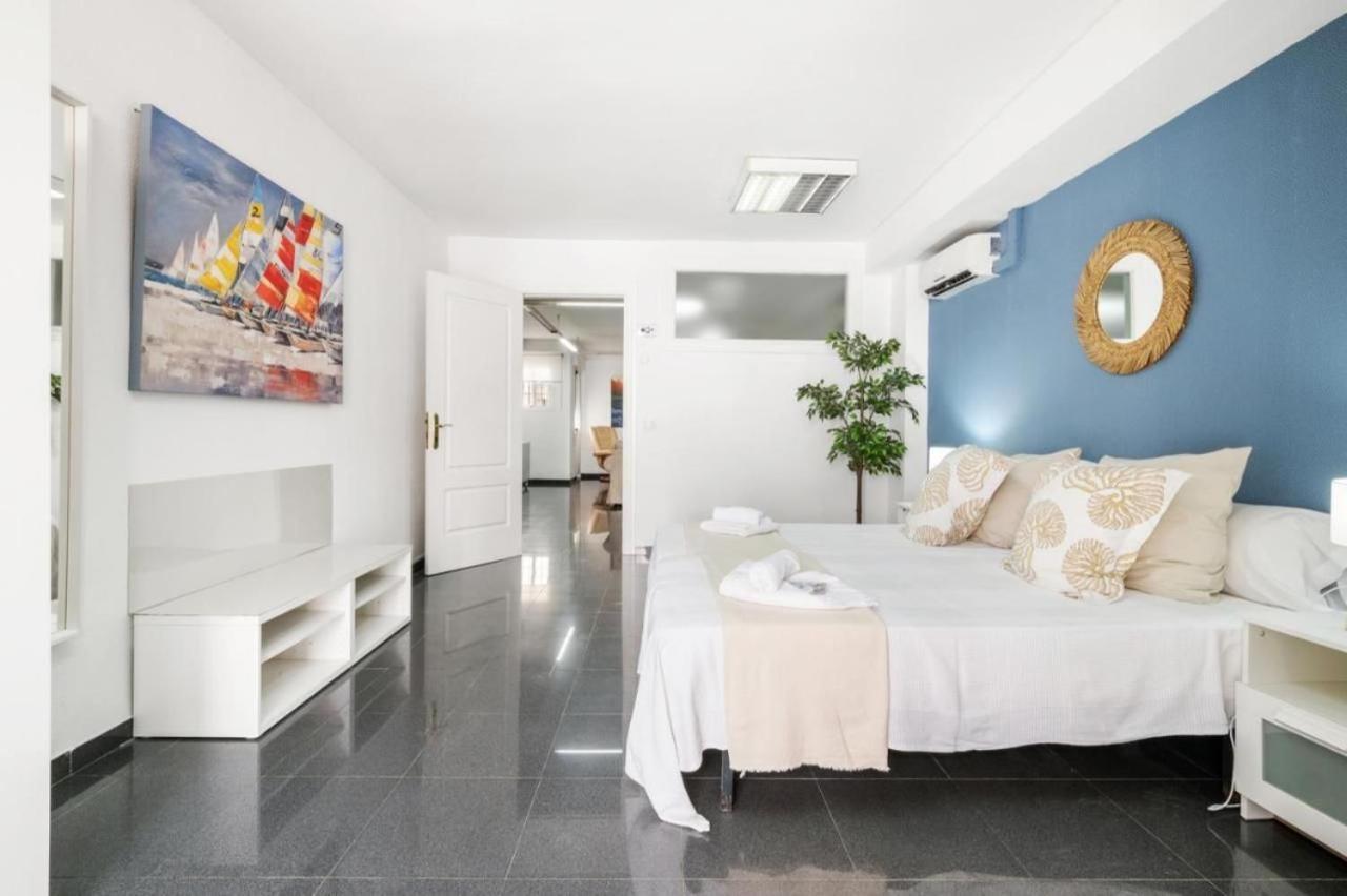 Appartamento Amplio Piso En Atarazanas Málaga Esterno foto